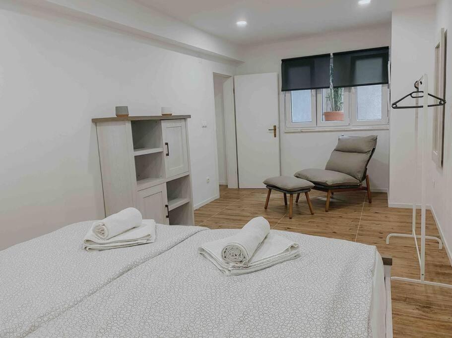 חוואר Hvar Home Apartments מראה חיצוני תמונה