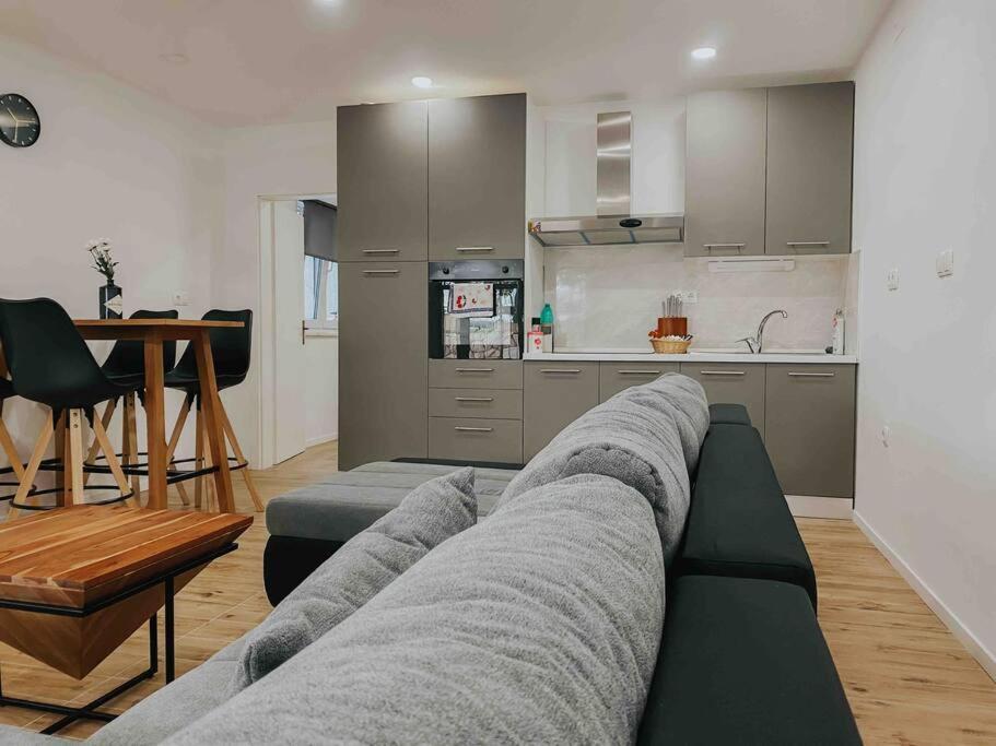 חוואר Hvar Home Apartments מראה חיצוני תמונה