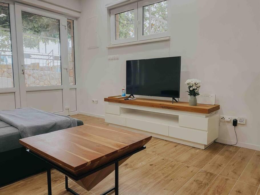 חוואר Hvar Home Apartments מראה חיצוני תמונה