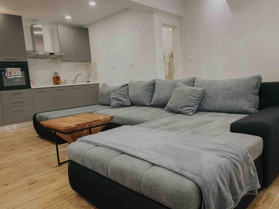 חוואר Hvar Home Apartments מראה חיצוני תמונה