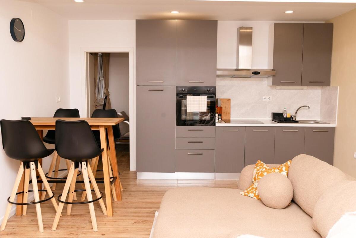 חוואר Hvar Home Apartments מראה חיצוני תמונה